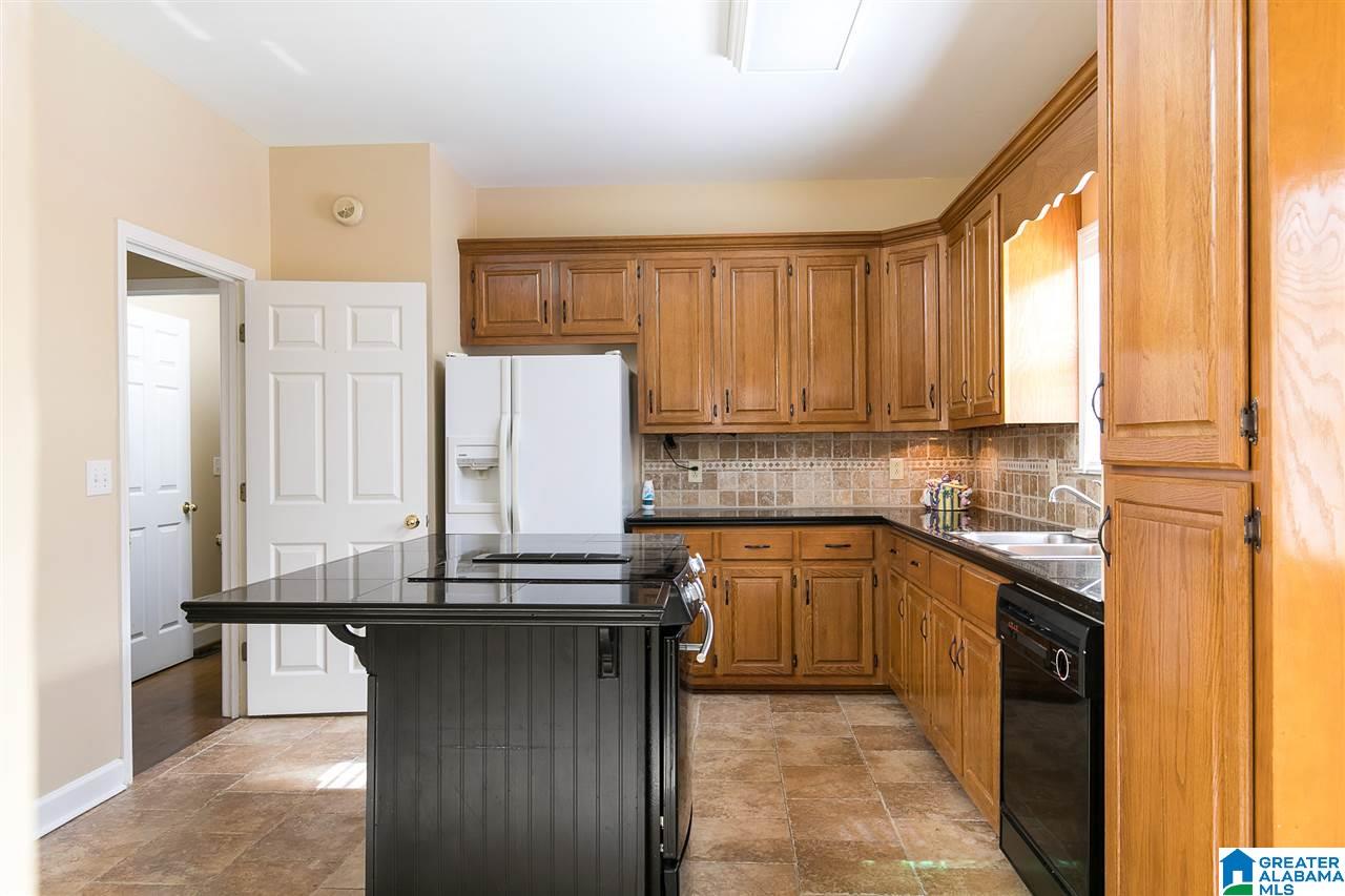 87 Ridgewood Drive Trussville, AL 35173 - Photo 14 of 41