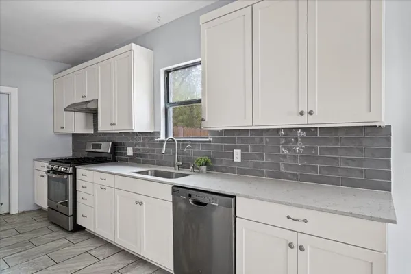 $2,600 | 10302 Aspen Street, Austin, TX 78758