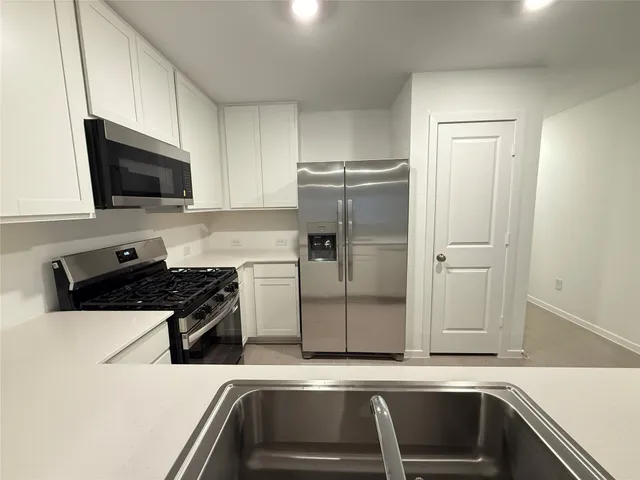 $1,800 | 16802 Old Wagon Way, Hockley, TX 77447