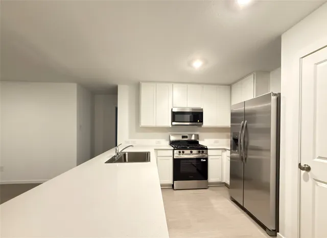 $1,800 | 16802 Old Wagon Way, Hockley, TX 77447