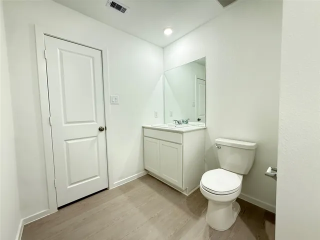 $1,800 | 16802 Old Wagon Way, Hockley, TX 77447