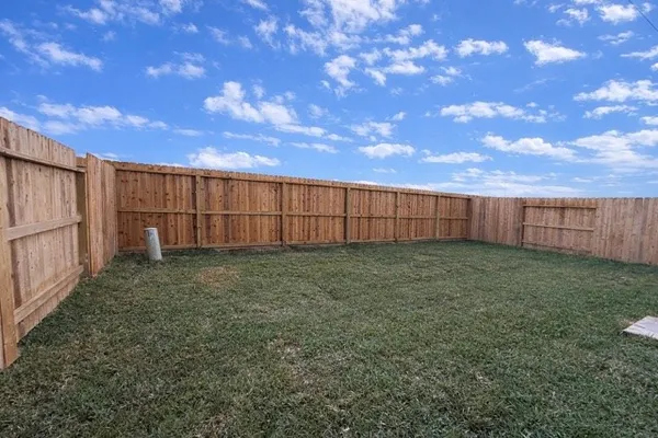 $1,800 | 16802 Old Wagon Way, Hockley, TX 77447