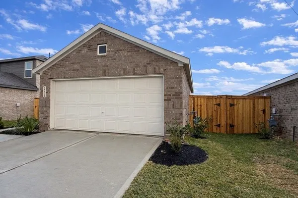 $1,800 | 16802 Old Wagon Way, Hockley, TX 77447