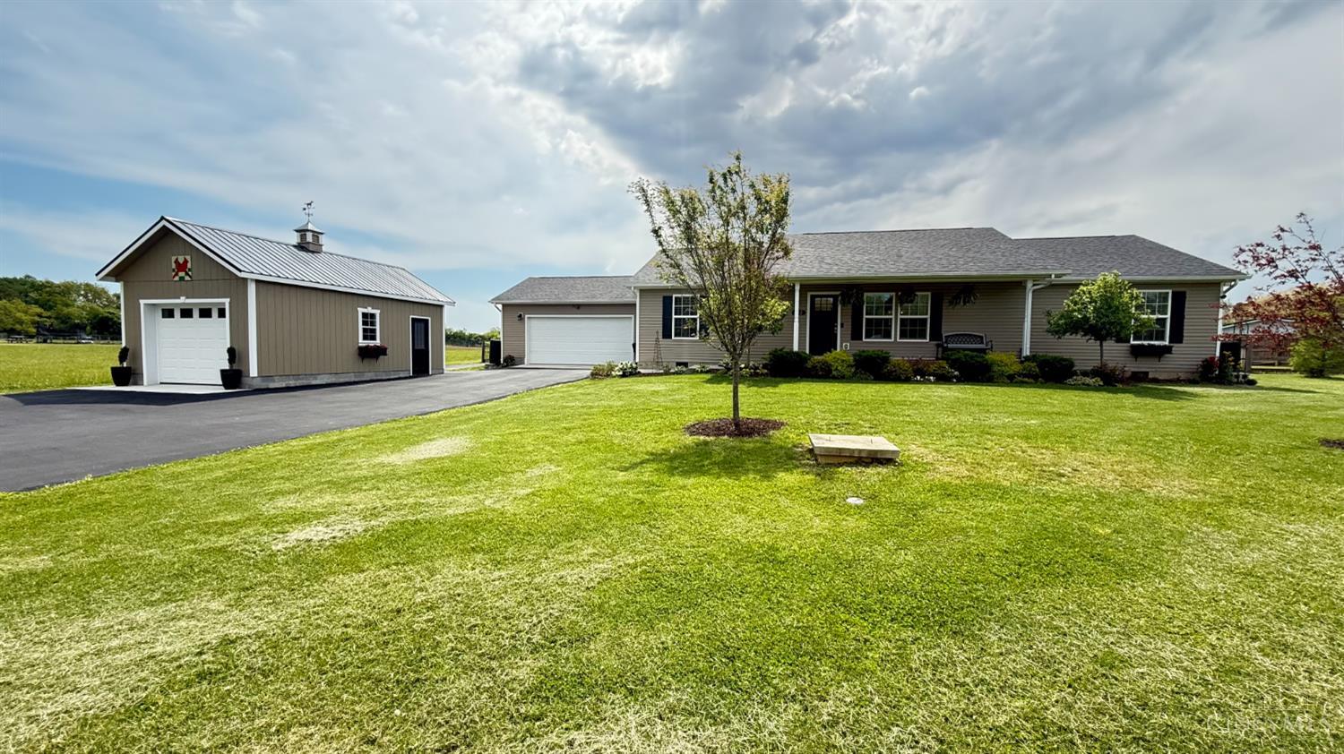 212 School Road Wilmington, OH 45177 - Photo 1 of 78