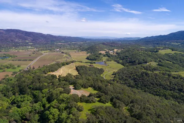 $3,250,000 | 11420 White Fang Glen, Kenwood, CA 95452