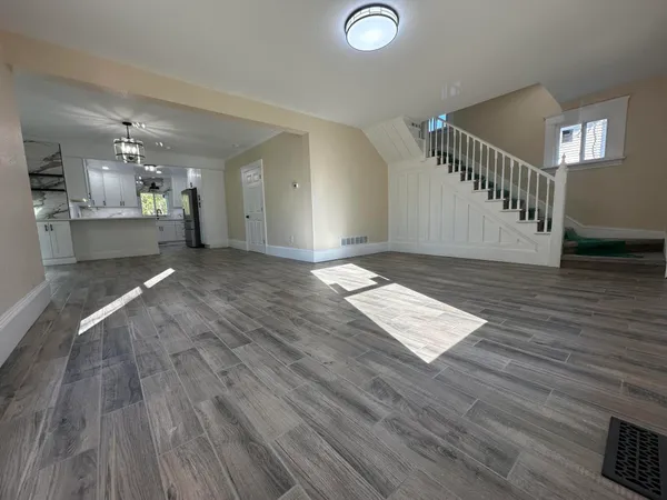$199,700 | 556 Cooper Street, Jackson, MI 49201