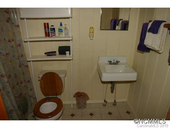 177 Ridge View Circle Lake Lure, NC 28746 - Photo 10 of 12 Gallery Image 10