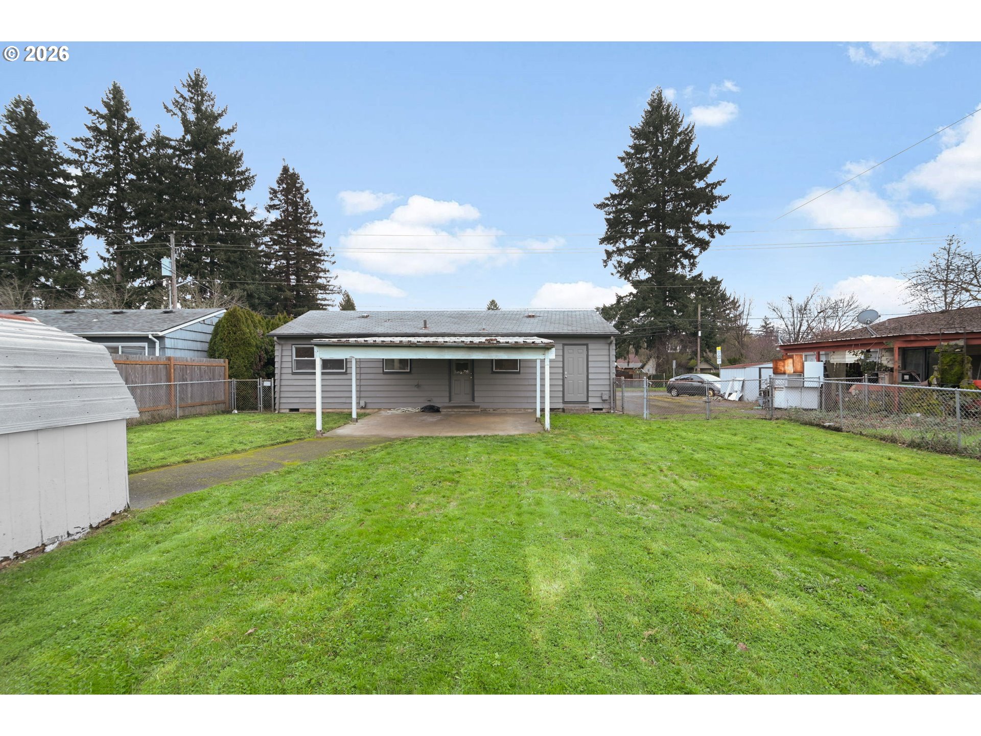 106 North Lieser Road Vancouver, WA 98664 - Photo 35 of 36 a view of a house with backyard and garden