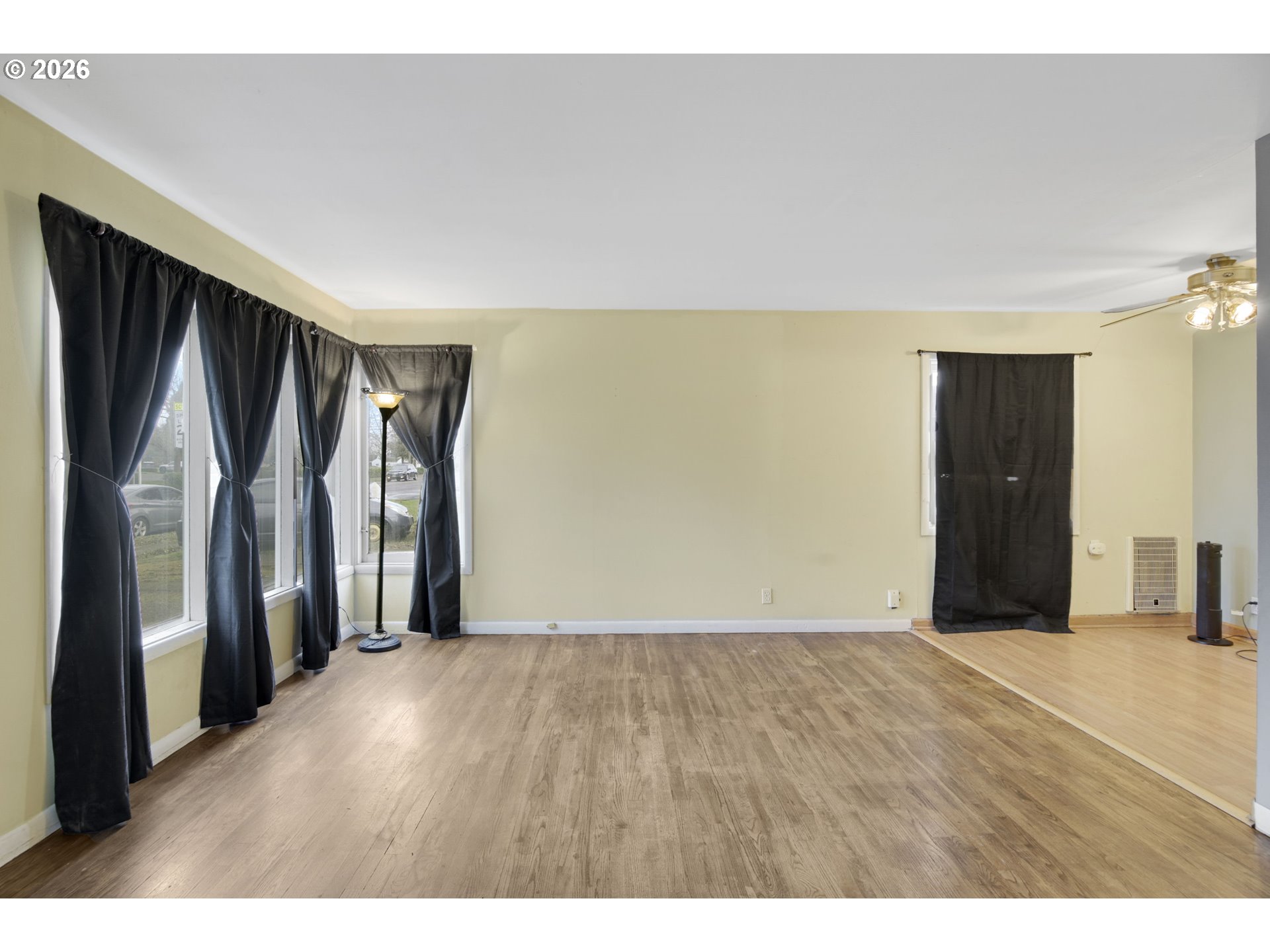 106 North Lieser Road Vancouver, WA 98664 - Photo 8 of 36 a view of entryway with wooden floor