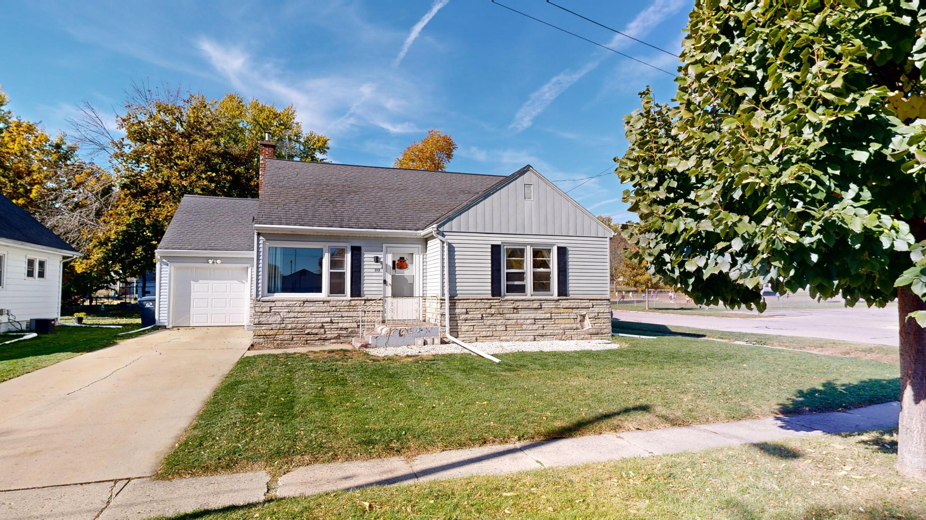 313 Shirley Street Fort Atkinson, WI 53538 - Photo 1 of 1 313-Shirley-St-10212024_151923