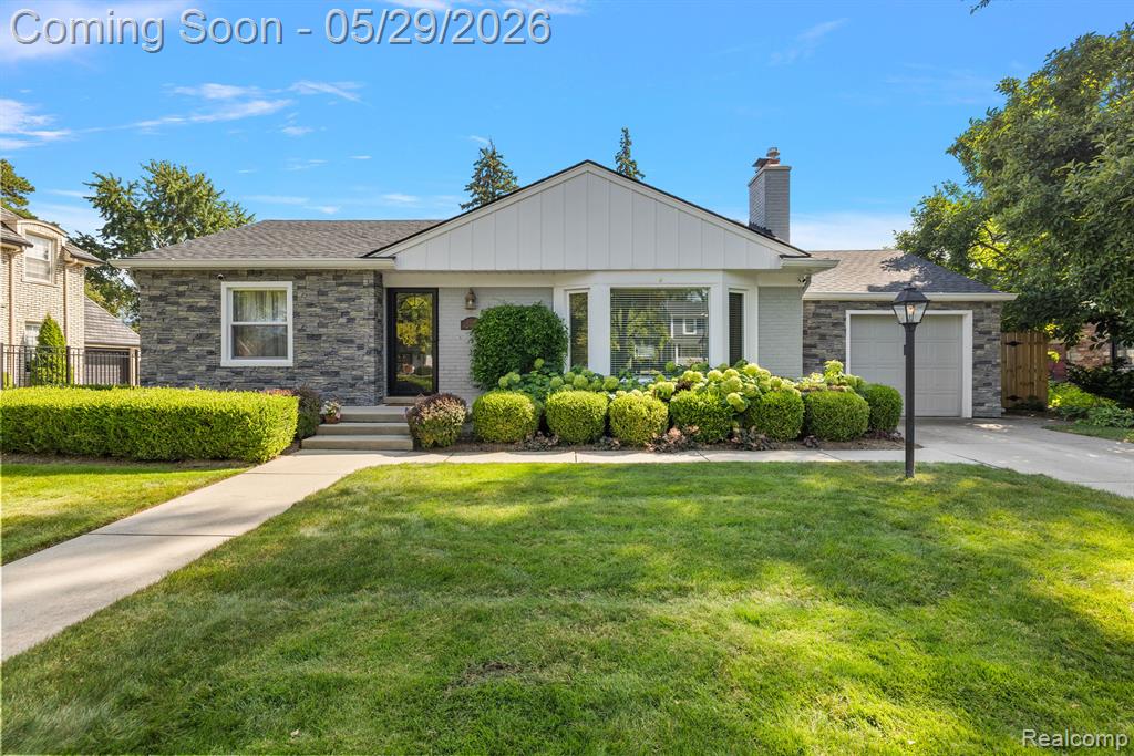 2546 Dorchester Road Birmingham, MI 48009 - Photo 3 of 48