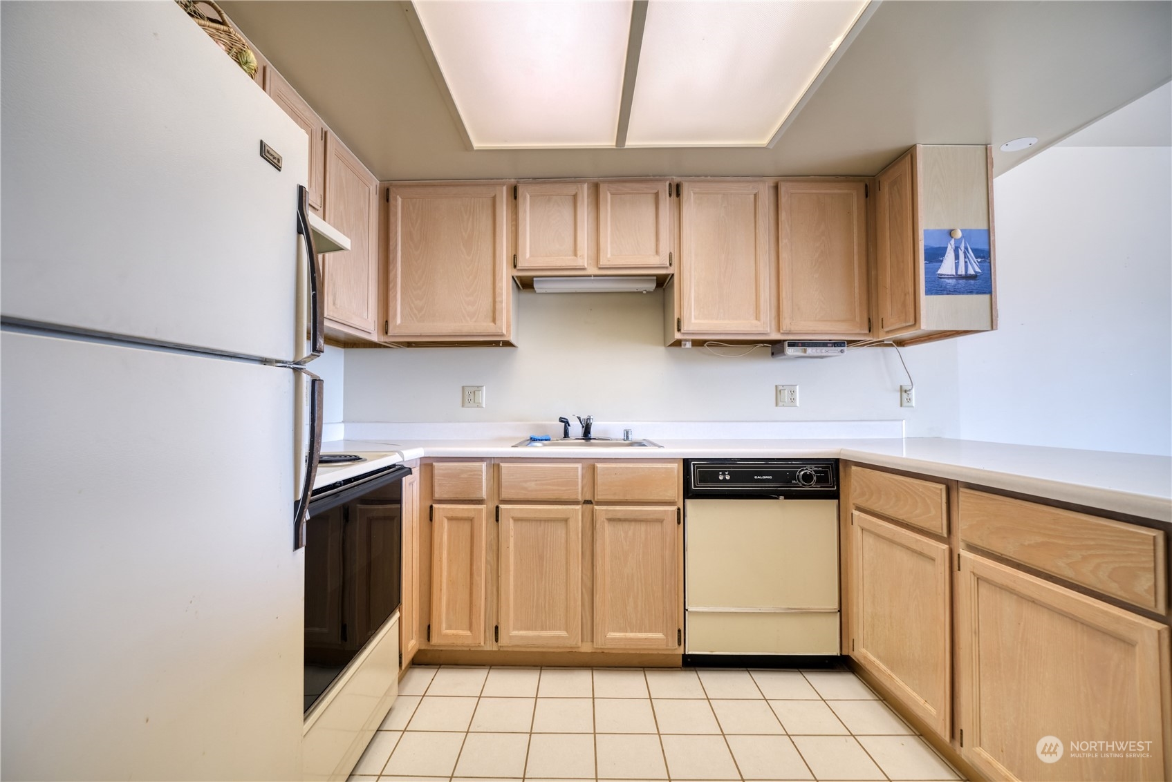 1728 Edwards Drive Point Roberts, WA 98281 - Photo 15 of 31