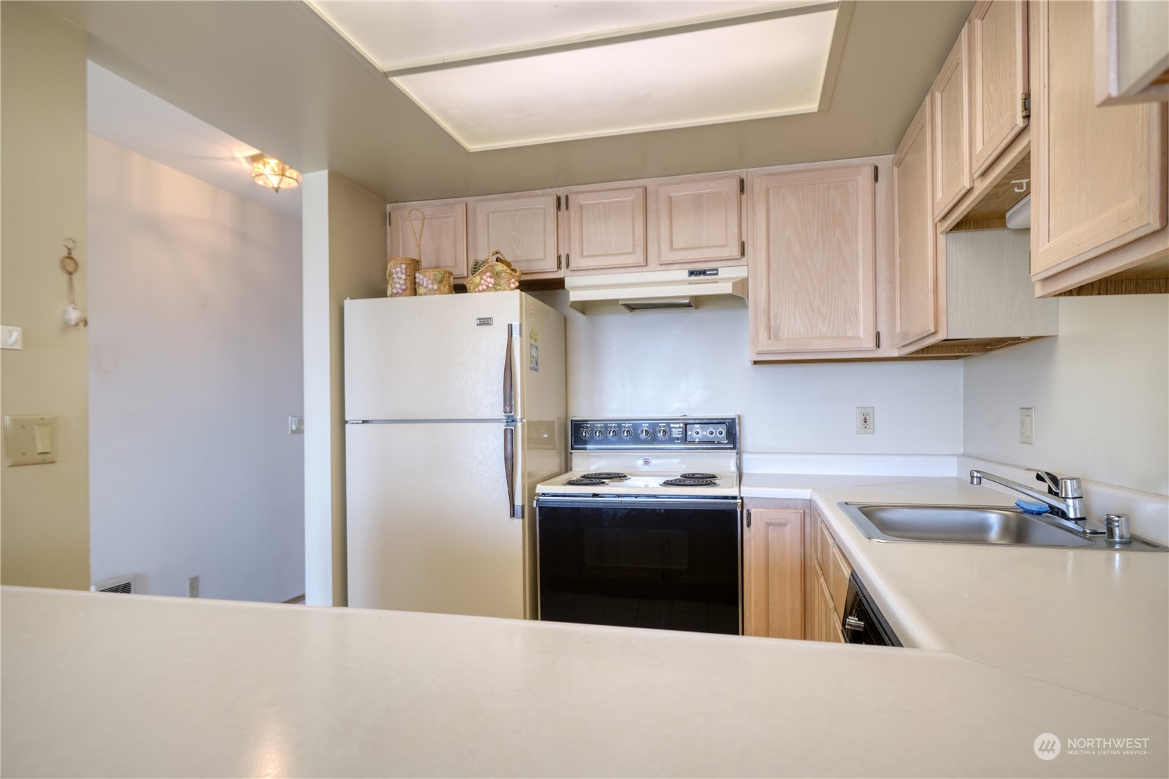 1728 Edwards Drive Point Roberts, WA 98281 - Photo 16 of 31