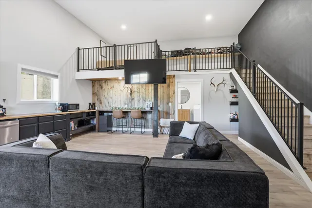 $950,000 | 1508 West Latting Lane, Deer Park, WA 99006