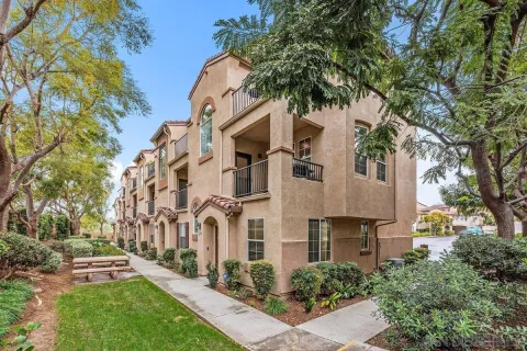 $839,000 | 3133 Via Puerta, Carlsbad, CA 92009