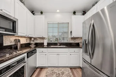 $839,000 | 3133 Via Puerta, Carlsbad, CA 92009