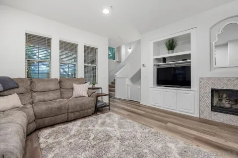 $839,000 | 3133 Via Puerta, Carlsbad, CA 92009