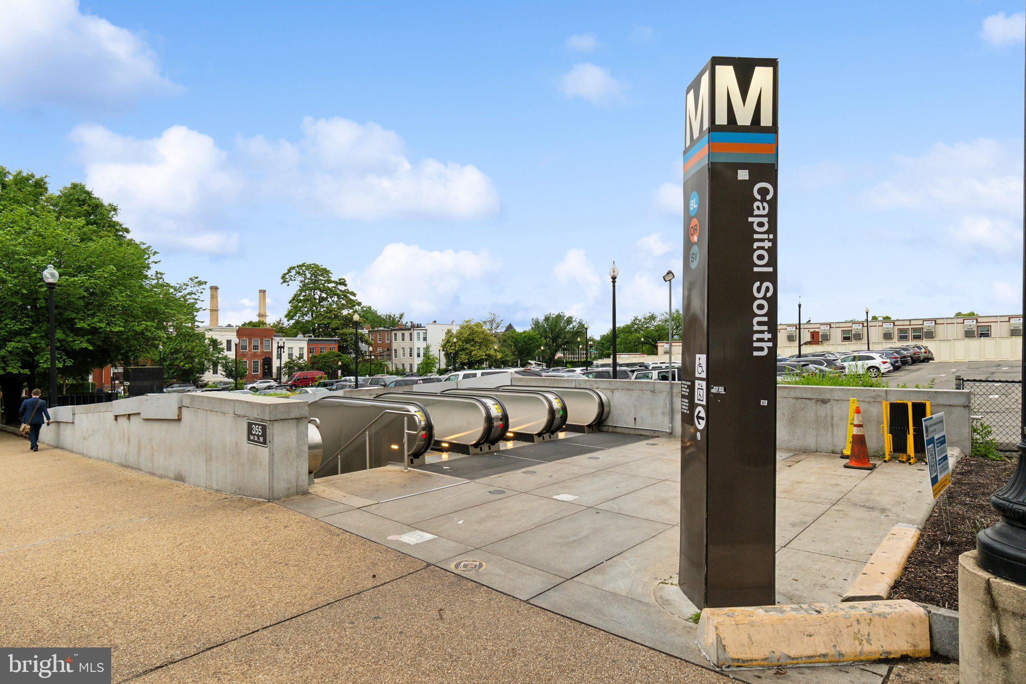 414 3rd Street Southeast Washington, DC 20003 - Photo 41 of 50 Capitol South Metro station