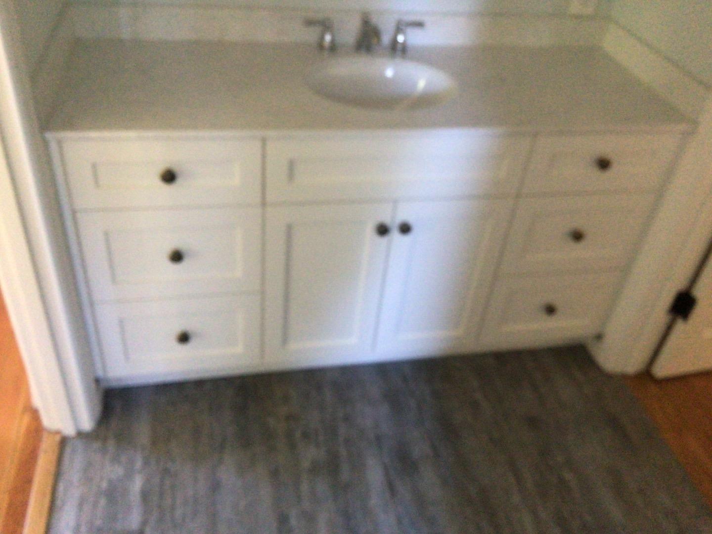 650 Whiskey Hill Road, Unit INLAW Woodside, CA 94062 - Photo 6 of 8 a view of a small space