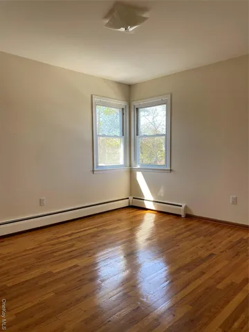 $3,950 | 297 Fairfield Avenue, Carle Place, NY 11514