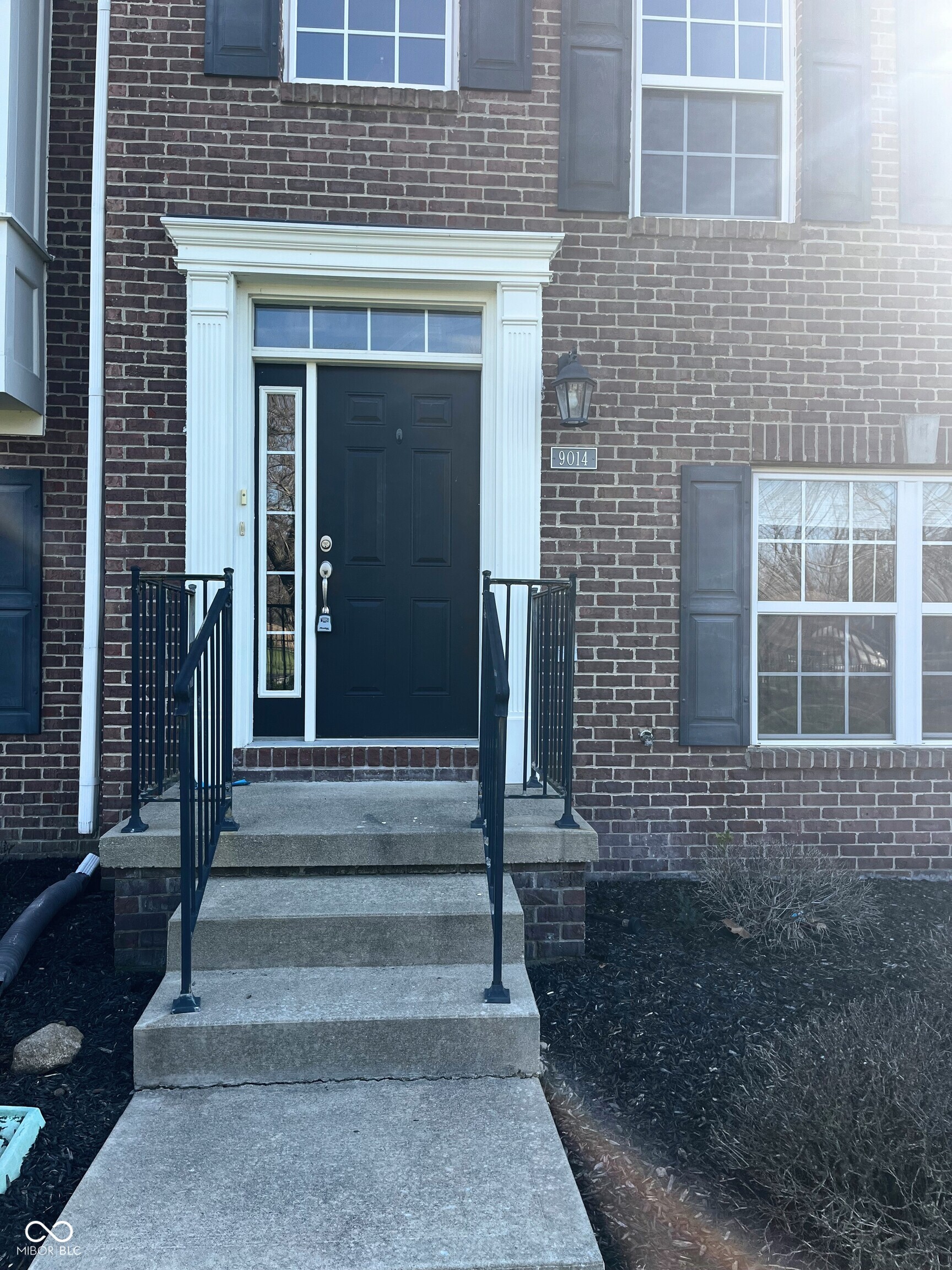 9014 Mercer Drive Fishers, IN 46038 - Photo 3 of 19