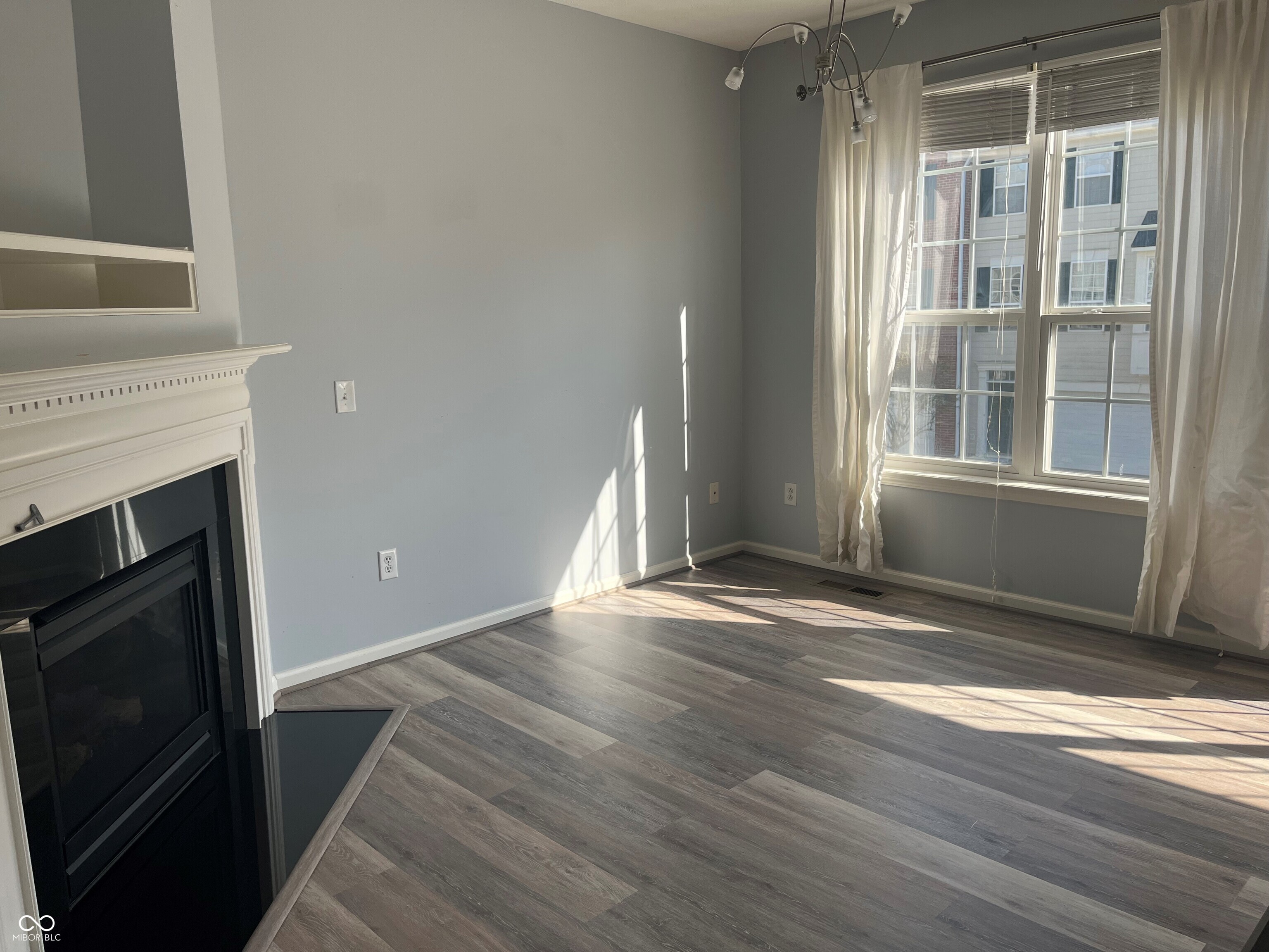 9014 Mercer Drive Fishers, IN 46038 - Photo 4 of 19