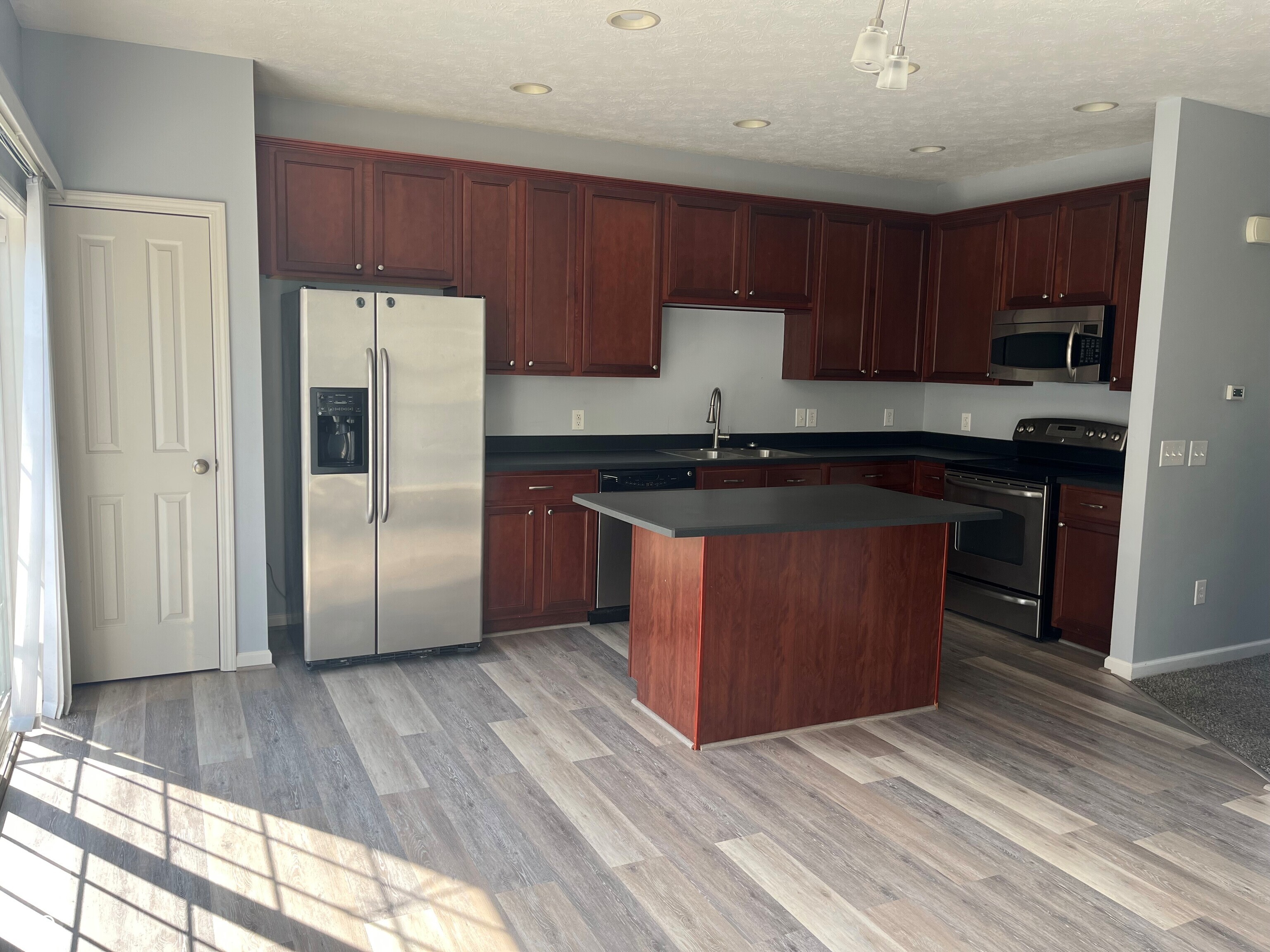 9014 Mercer Drive Fishers, IN 46038 - Photo 6 of 19