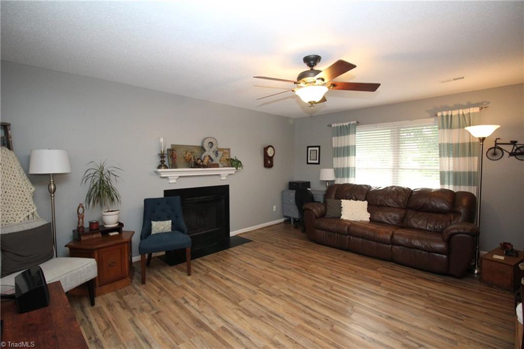 541 Covington Ridge Road Winston-Salem, NC 27107 - Photo 4 of 17 Gallery Image 4
