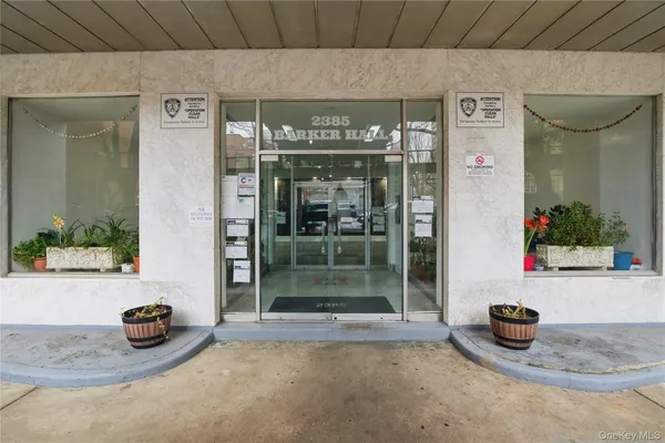 $315,000 | 2385 Barker Avenue, Unit 6S | Bronxwood