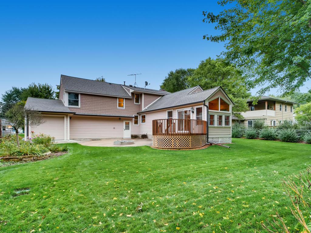 14 Hawthorne Road Hopkins, MN 55343 - Photo 14 of 33 Gallery Image 14