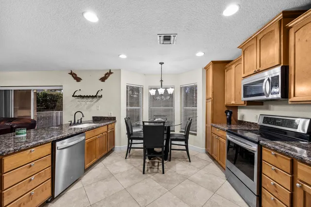 $4,000 | 1622 South Club Drive, Wellington, FL 33414