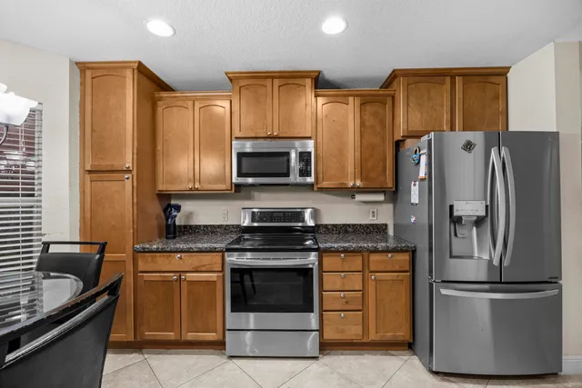 $4,000 | 1622 South Club Drive, Wellington, FL 33414