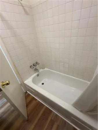 $875 | 8415 Airline Drive, Unit B10, Metairie, LA 70003