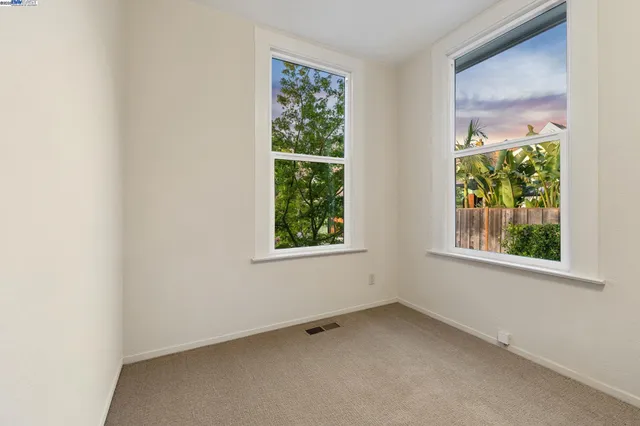 $1,095,000 | 920 Centennial Avenue, Alameda, CA 94501