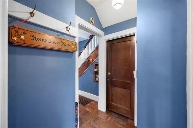 a view of an entryway