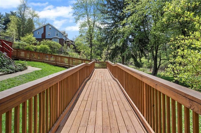 508 Cascade Road Pittsburgh, PA 15221 - Photo 29 of 37 a view of balcony and yard