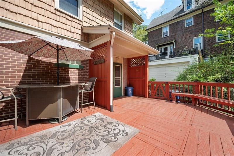 508 Cascade Road Pittsburgh, PA 15221 - Photo 33 of 37 a balcony view with a seating space