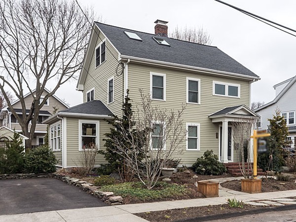 53 Merrill Road Watertown, MA 02472 - Photo 2 of 19 Gallery Image 2