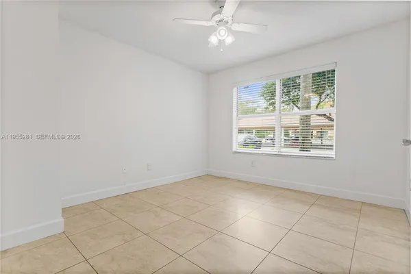 $2,050 | 5530 Northwest 61st Street, Unit 302, Coconut Creek, FL 33073