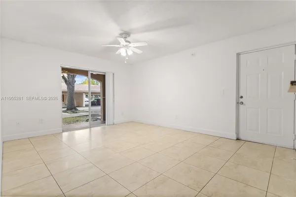 $2,050 | 5530 Northwest 61st Street, Unit 302, Coconut Creek, FL 33073