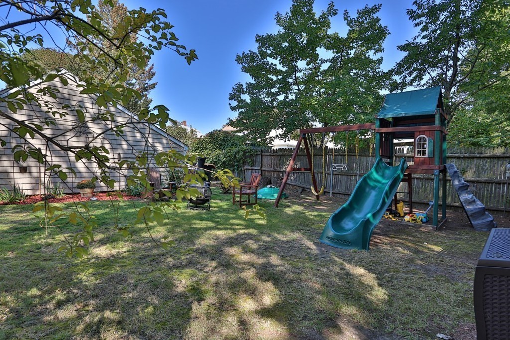 11 Windsor Road Stoneham, MA 02180 - Photo 27 of 30 Gallery Image 27