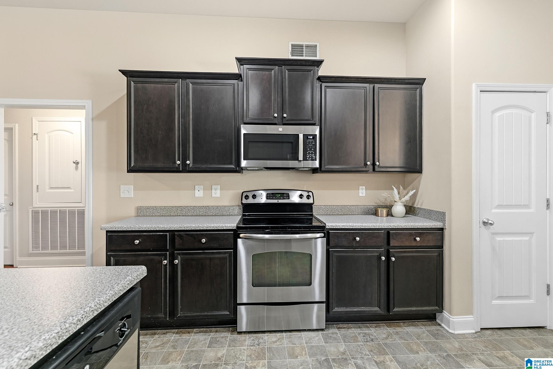 6767 Ridgecrest Circle McCalla, AL 35111 - Photo 8 of 27