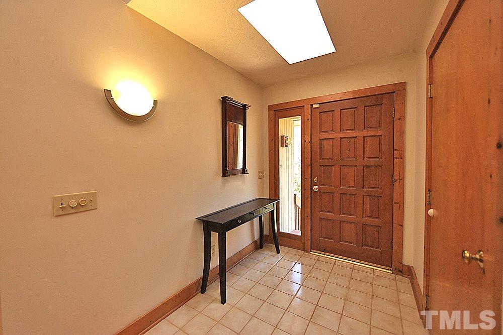 11716 Appaloosa Run East Raleigh, NC 27613 - Photo 4 of 30 Tile entry way. Welcome home!