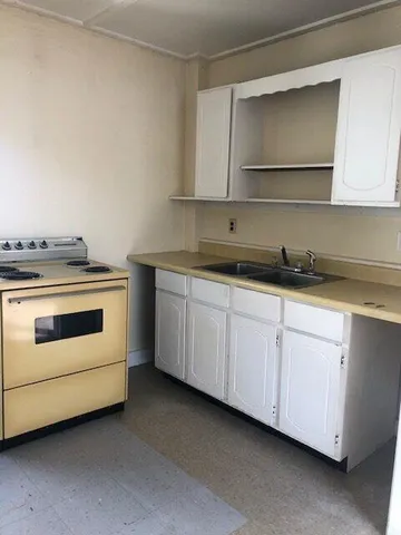 $1,700,000 | 129 Perham Street, Farmington, ME 04938