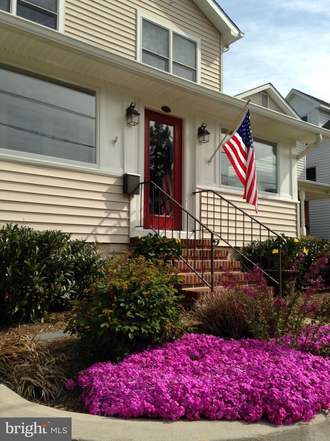 904 Ridgewood Street Annapolis, MD 21401 - Photo 2 of 29 Exterior (Front)
