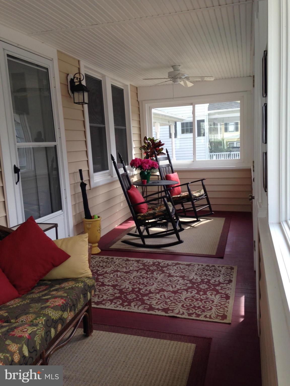 904 Ridgewood Street Annapolis, MD 21401 - Photo 3 of 29 Interior (General)