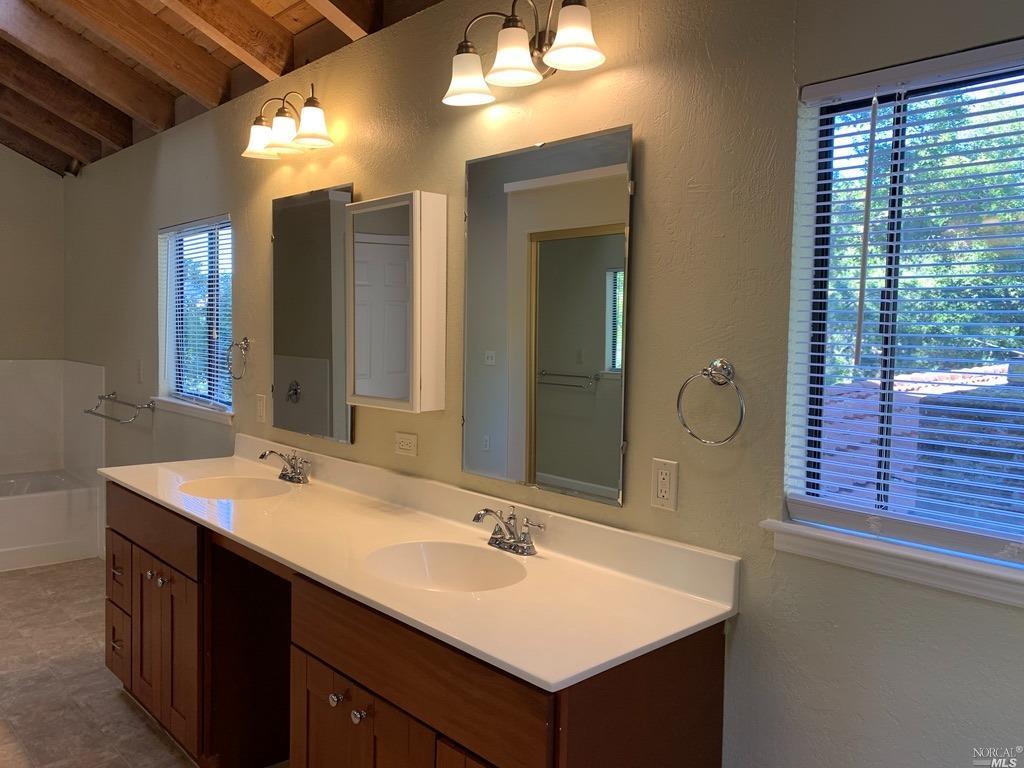 848 Acalanes Road Lafayette, CA 94549 - Photo 22 of 36