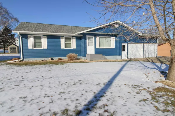 $259,900 | 105 5th Street Northeast, Melrose, MN 56352