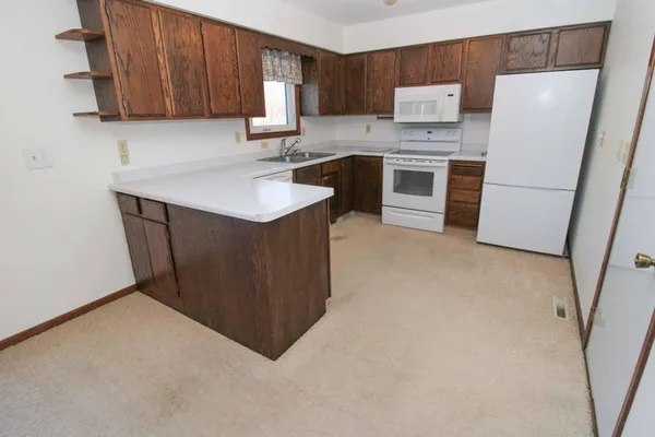 $259,900 | 105 5th Street Northeast, Melrose, MN 56352