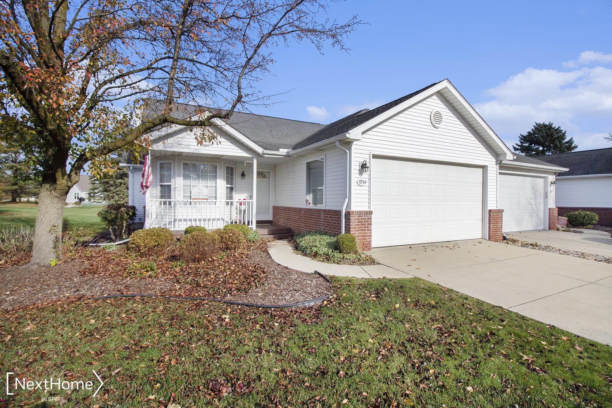 1054 Curzon Street Howell, MI 48843 - Photo 4 of 26 50159774-c1f9087e-4dbd-47b4-b153-88ebb9a8a87e.JPG